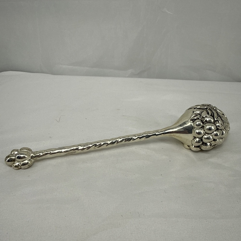 Silea‎ silver plated bubble keeper wine stopper champagne fizz France grapes VGC
